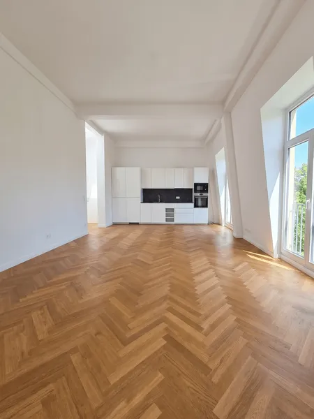 Lichtdurchflutetes Dachflair trifft Effizienz: Ihr modernes Zuhause mit Wärmepumpe in Berlin — photo 1